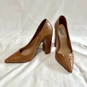 Steve Madden embossed leather block heel pumps size 9